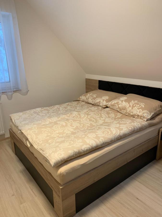 Chaty Pod Klinovcem Loučná pod Klínovcem Exterior foto